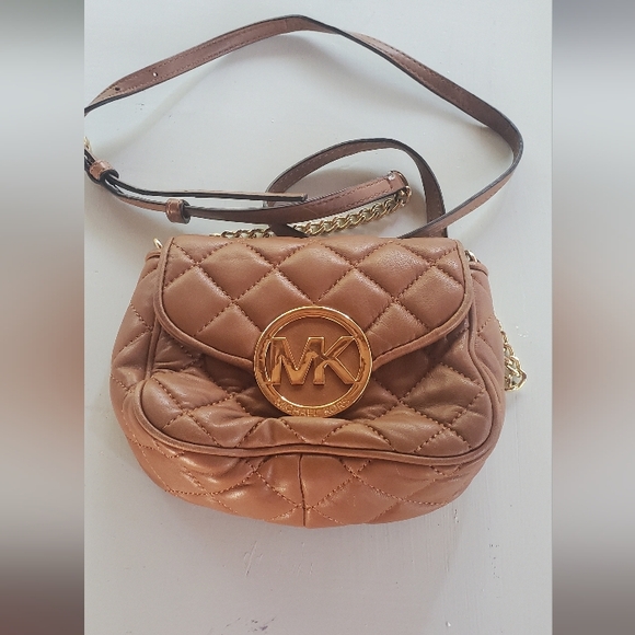 Michael Kors Quilted Crossbody - Picture 1 of 7